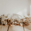 Couronne de mariée en fleurs séchées sur mesure – Image 2
