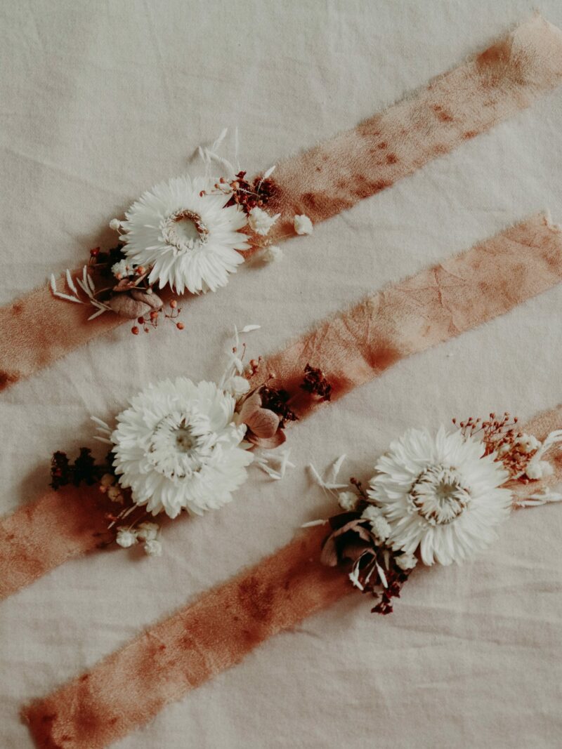 Bracelet en fleurs séchées sur mesure – Image 2