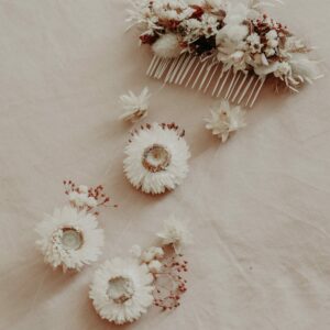 Peigne en fleurs séchées sur mesure