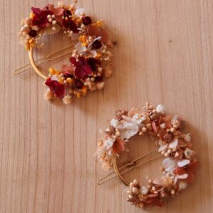 Barrette en fleurs séchées sur mesure