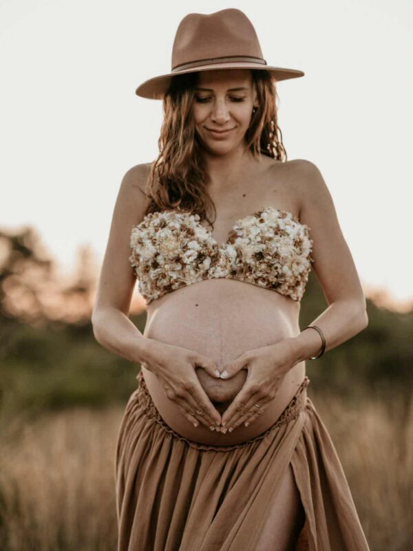 Soutien-gorge fleuri en fleurs séchées